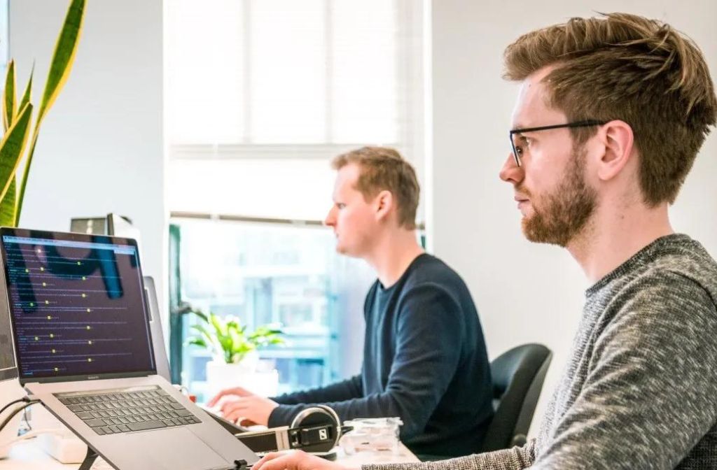 How to Hire Mobile App Developers for Digital Startups